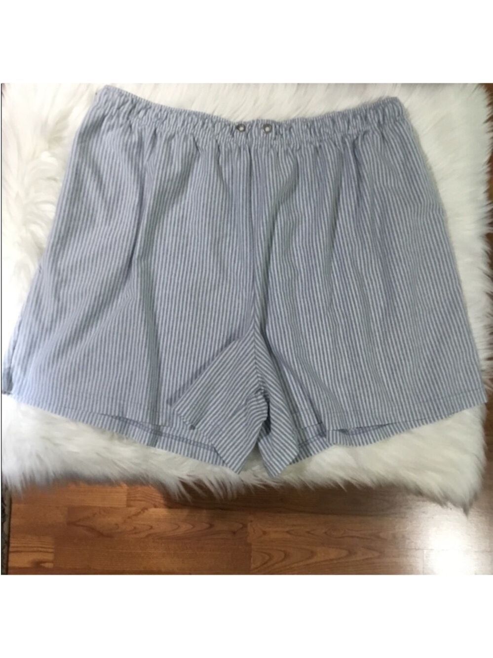 Fashion Bug blue and white striped casual lounge shorts Woman’s 26/28